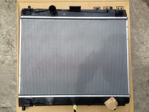 RADIATEUR D'EAU TOY YRS SDN 2014 NCP151 SL THAILAND